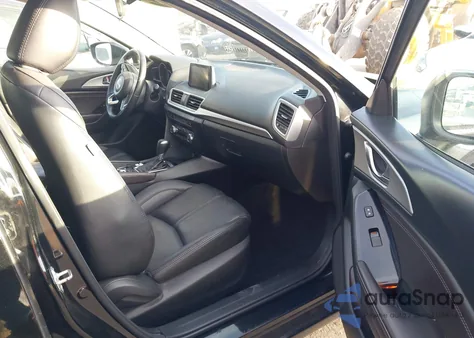 2018 Mazda Mazda3 Touring z USA, uszkodzony, nr VIN 3MZBN1L3XJM272248